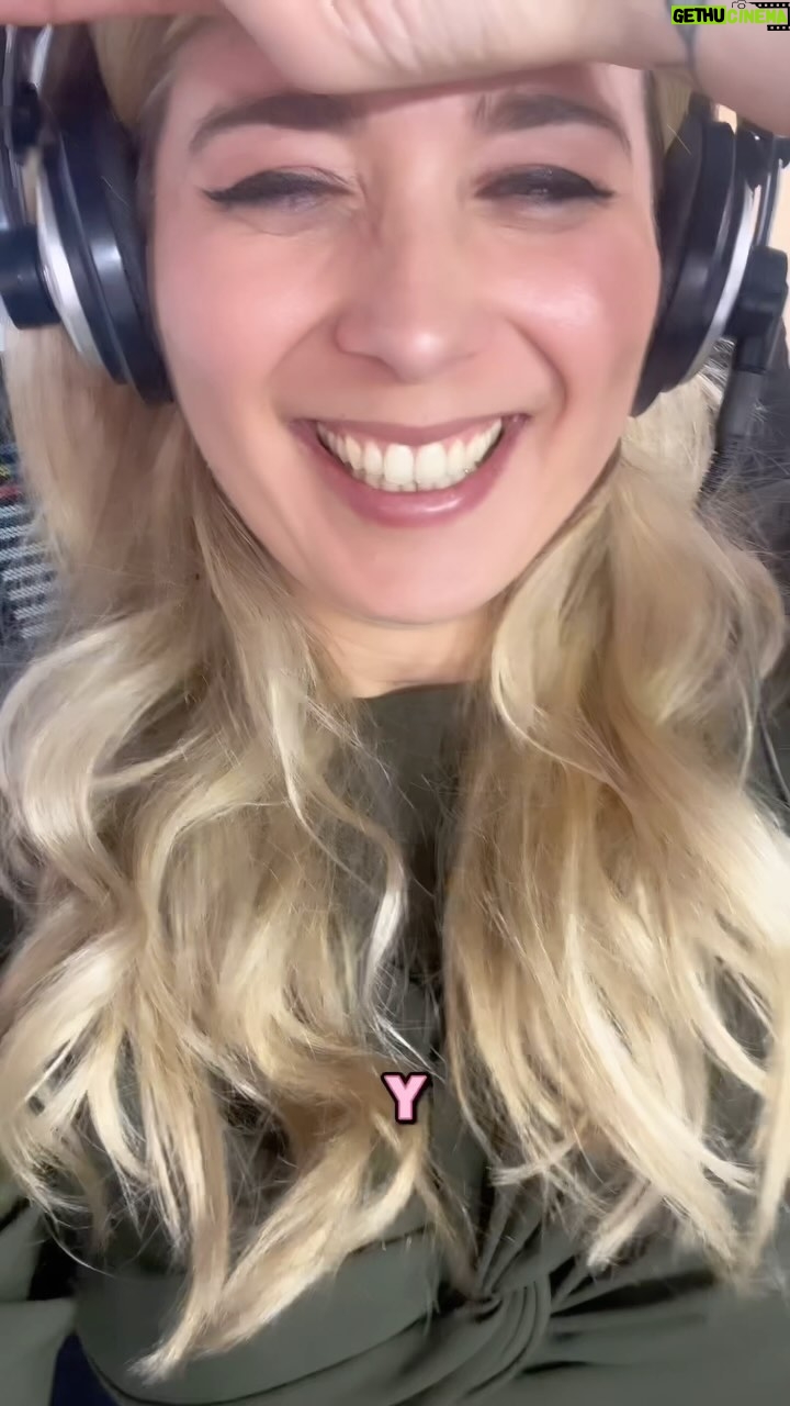 Cristina Boscá Instagram - Un día más… lo que no me pase… 😂😅