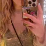 Cristina Boscá Instagram - ¿Quién más como yo? A parte de toda mi empresa, claro… 😅 #100añosderadio #fiesta @los40spain @la_ser