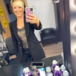 Cristina Pardo Instagram – Recibiendo clases de @nuriarocagranell para hacer fotos sin poner el móvil en toda la cara y sin que la cara parezca una torta de El Casar.