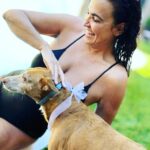 Cristina Rodríguez Torres Instagram - No hace falta tener vacaciones para disfrutar del verano❤️❤️❤️ @martamouresilva @alonsoarruti @jesus.medina.tirado @dolorescortesswimwear