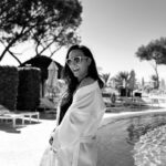 Cristina Rodríguez Torres Instagram - Estas fotos me las hizo @its_alicewonder en el maravilloso hotel de @hoteldonpepegm después de la inauguración de la clínica boutique @clinicapremiummarbella ❤️ Unos días increíbles con gente increíble @maribelverdu @bellezaenvena @aliciaborrachero @bentempleactor @carlessanstricicle @jorgeboschactor @martahazas @uxuacastello @bentempleactor @martahazas @dr.gonzalosanz.urologo ❤️ #marbella #clinicaboutique #superhotel #amigos