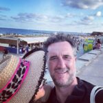 Cristina Rodríguez Torres Instagram - Pocos días pero intensos!!! Me encantaría tener un mes de vacaciones, pero como no podemos tener todo lo que deseamos, me conformo con disfrutar de este puente con la persona a la que amo😍 Mañana trabajo, estoy rodando dos proyectos maravillosos. Soy una afortunada!!!! @elitenetflix @respiranetflix #costumedesigner #diseñodevestuario #vivirrodando🎥