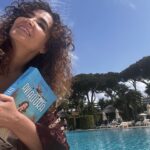 Cristina Rodríguez Torres Instagram - Llevo un día en el @hoteldonpepegm y me quiero quedar a vivir aquí!!!! 🙏 He llegado súper estresada y entre el personal del hotel y los tratamientos de @tachabeauty ya estoy relajadisima!!! 👏👏👏El pelo ondulado de la ultima foto me lo han hecho en @tachabeauty ❤️ Y es que es el 60 aniversario del HOTEL DON PEPE y el 30 aniversario de TACHA y para celebrarlo han creado un tratamiento de cuerpo y rostro que solo es para los clientes del Don Pepe. 👍Cuando he salido de dármelo creía que estaba en el paraíso!!! 😍por cierto, La novela que estoy leyendo me tiene atrapa, AVIADORA de @virllera_ 😍Que afortunada soy!!! Gracias @maribelverdu y @bellezaenvena por ser las más ideales del mundo ❤️❤️❤️❤️ @marina_verdu2 @verducarlota @aura_garrido @mirela_balic @nataliaverbeke