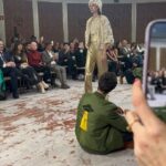 Cristina Rodríguez Torres Instagram - Ir a la @mbfwmadrid no es solo por trabajo. Es por amor al arte, a la moda y a mis amigos. Gracias @lolacasademunt @agatharuizdlprada @maisonmesa y gracias @genelromero por hacérmelo todo tan fácil ❤️ @allianz_es gracias por apoyar a los artistas emergentes