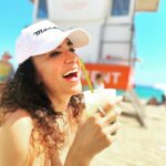 Cristina Rodríguez Torres Instagram - Las vacaciones que tengo son pocas pero maravillosas!!!! Love ❤️❤️ #bogatell #barna #paraiso #cristira