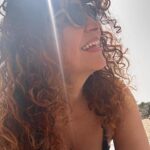 Cristina Rodríguez Torres Instagram - Mis selfies de hoy en Mallorca. Con un libro, mi crema de protección y mi canasto… no puedo pedir mas!!!! Sí, mi Maridito que está paseando ❤️❤️❤️❤️ @cosmeticamimate @lolacasademunt @genelromero @nohe.bg @coolhuntingmadrid #Mallorca #buentiempo #semanasanta2024