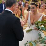 Cristina Rodríguez Torres Instagram - Hace poco leí que las parejas que mostraban su amor constantemente en redes es porque su relación no tiene una gran salud y solo quieren mostrar lo que les gustaría ser y no son. Yo no suelo hablar aquí demasiado de mi relación pero, hoy hace dos años que nos casamos y quiero contaros y compartir con todos vosotr@s el amor que nos tenemos. Tengo mucha suerte en la vida por muchas cosas, pero una de ellas es tener a mi maridito a mi lado y que seamos independientes, que nos apoyemos, que nos deseemos, que nos riamos… Gracias Raul, eres mi luz y mi gran compañero de viaje.❤️ Te amo ❤️❤️ @deletwacounteren @amalgama_fotografia_bodas @lascamelias @mariajesusysuacordeonoficial @bettogarcia_ @marquesmontemolar @annloevents @beautycaravan_forevents @manumoreno75