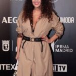 Cristina Rodríguez Torres Instagram - Ir a @mercedesfashionweek siempre es un subidón de creatividad y estar en el desfile de @lolacasademunt ha sido lo más de lo más 😍 Una colección inspirada en Egipto, piezas icónicas, mezcla de prints, dorados, lujo, siluetas femeninas, accesibles y mucha diversión en la pasarela. @maite.casademunt ha creado una colección que tod@s nos pondremos 👏👏👏👏 @coolhuntingmadrid @genelromero @vicmabor @officialnievesa @carmen_lomana @monicacruz @alejandraayestaranm @jesusreyestv @iamsaraabad #moda #glamour #musica #tendencias #love #amigos