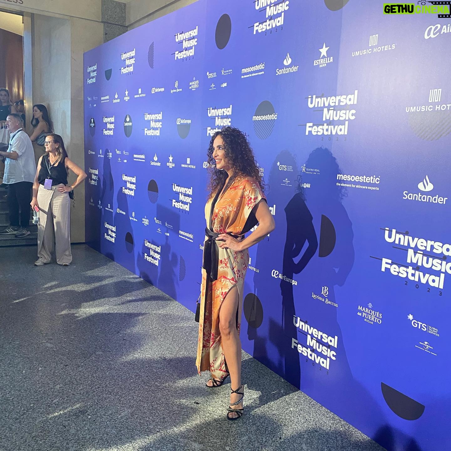 Cristina Rodríguez Torres Instagram - Anoche fue maravilloso ir al teatro Real a ver y escuchar a Gloria Trevi 👏👏👏 Gracias por darlo todo en el escenario!😍 @umusicfestival @gloriatrevi @dypcomunicacion @teatro_real
