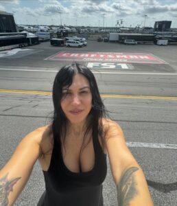 Cristina Scabbia Instagram - Today playing at @welcometorockville at the international @nascar speedway. It is HOT outside but I missed you so much Florida 🖤 Guess the temperature down here 👇