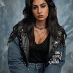Cristina Valenzuela Instagram - This makes me a little emotional? Like what could have been if I’d known how to dress/do makeup like I do now back when I was in school. 🥹