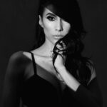 Cristina Valenzuela Instagram - 🖤 🖤 🖤 @nicholas_freeman_art @daisydennismua