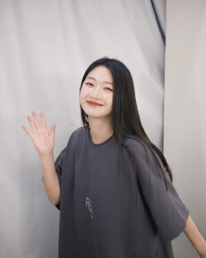 Crystal Yen Instagram - #crystalyenlife 
每次工作結束都是匆忙的趕回家
回家第一件事就是全身大淨身洗澡洗頭卸妝
才能乾乾淨淨的去抱我的寶貝
那天收工後終於有記得拍些私服照了
只是場景很問號(゜▼゜＊）

有很多照片但不知道要配什麼文字
然後擺著擺著就忘記發了
怎麼辦
發文拖延症在變成媽媽之後更嚴重(lll⚆ᗜ⚆)

Outfit/ @retem03