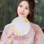 Crystal Fung Instagram – 20240224
新年的第一輪圓月🌕
祝元宵佳節🏮花好月圓❣️

Makeup & Hair : @kayowang