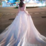 Crystal Fung Instagram - 探花於霧，如幻如真。 照片背後的故事：相機鏡頭因為室內外的溫差而起霧，意外為照片賦予了矇朧氛圍，造就了自然的柔和”濾鏡”。 人生， 總是充滿了意想不到的驚喜。 🪷 - - - - - - - Makeup & Hair : @kayowang Gown : @elysianbridal Accessories : @pamycarie