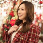 Crystal Fung Instagram - 20231224 星星們在積攢著光芒， 點綴著聖誕樹，也點亮了夜的深淵。 世間所有絢爛美好，都在這平安夜一同熠熠生輝。 節日，不單是禮物的交換， 更是提醒我們愛與被愛❤️ Merry Christmas🎄 Makeup & Hair by @kayowang