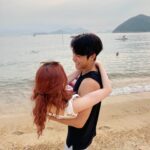 Crystal Fung Instagram – 我們 祝你一個溫暖甜蜜的節日
#妳不是她