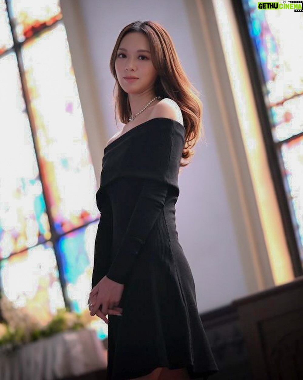 Crystal Fung Instagram - Recents✨ #photodump p1-3 Wardrobe: @maxandco @maxandcohk Jewelry: @marcellaleung_jewellery p4-6 Wardrobe: @thisiswhistles Boots: @londonrag_hk p7-8 Wardrobe: @aliceandolivia @aliceandolivia_hongkong p9-10 Wardrobe: @dionlee @ithk Makeup & Hair : @kayowang Stylist : @pelilam