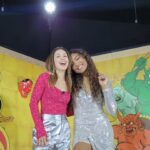 Crystal Kay Instagram – #千鳥の鬼レンチャン 

悔しみーーーーーーー😆😆😆😆😆‼️
リベンジだな💕

視聴者からこの赤い台に乗るとは。。。ｗ
最強のタッグパートナー@benibooo 
とならこわくない🙌🏾

こんな番組って言ってないからね爆笑😂😂😂
みんな見てくれてありがとう🫂