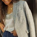 Crystal Kay Instagram – カジュアルシンプルでもこのラメツイードジャケットがアクセサリーになってくれるの😊
今日はシルクキャミトップスにボトムスはデニム✅

ナイスシルエットでとても履き心地がいい上品なスリムデニムです🥺

@bananarepublic_jp
#pr #TheBRLook #バナナリパブリック #バナリパ #ラメツイード #ホリデースタイル