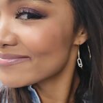 Crystal Kay Instagram – フラワーフェスin瀬谷🌹🌺
すごい盛り上がり＆ファミリーそしてアットホームでした✨屋台とか色々で、本番前ちょっとタコライスと牛たん串食べたり、こういう感じ大好きｗ．風強くてちょいと寒かったけど、みんなで上げーになって温まれたね🙌🏻♥️最後には花火まで上がって😍素敵な時間をありがとう‼️

春っぽい感じで @msgm そして可愛すぎるピアスは@messika だお⭐