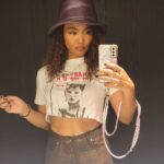 Crystal Kay Instagram – I look like my mom🤙🏾
ママに似てるな😆

今夜は

Billboard classics X Snoopy 
『Magical Christmas Night』
イン兵庫🥳

See you guys in a bit!!