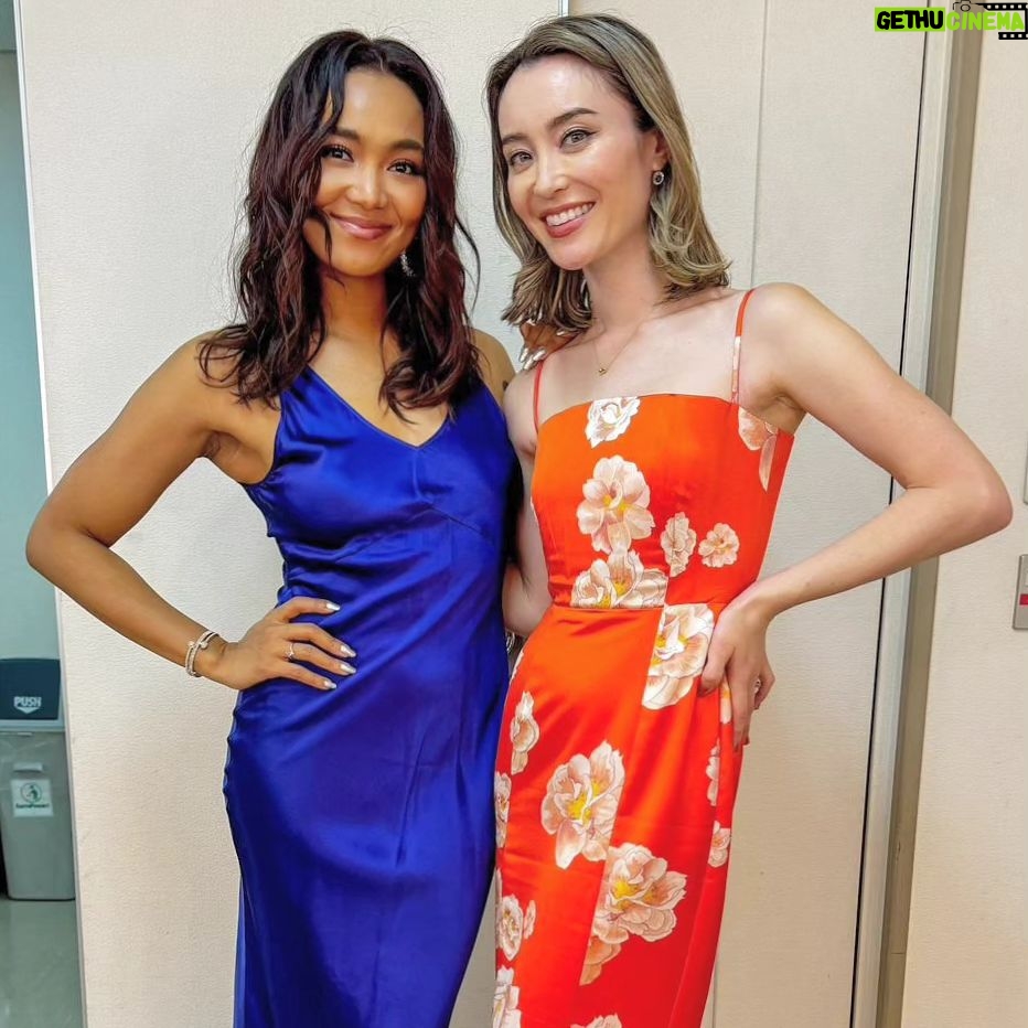 Crystal Kay Instagram - Performed our baby "Start Again" and an unreleased gem "breathe" as a guest at my sis @emimeyer show! You really light up everyone's hearts when you perform 💕what a crowd❤️ 十年以上の仲で昨日初めて一緒にステージにたったね😊2人で作った曲 Start Again と未発表曲の Breathe をパフォーマンスしました✨とても愛に溢れたステージとお客さんでほっこりした時間でした。エミ呼んでくれてありがとう!