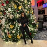 Crystal The Doll Instagram - Tis The Season🎄The Perfect 🎁 @keyonna_kaliyah1 you slayed my hair 😍