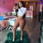 Crystal The Doll Instagram - How to take the perfect picture!!! 1.Suck it in 2.Hold your breath😅 3.Now find yo angle 📐……. Finished Product is a Masterpiece 😜 #fashion #beauty #mirrorselfie