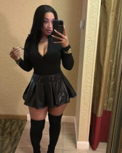 Crystal The Doll Instagram - Love Wearing All Black You Should See My Closet 🖤😎🤞🏽 #photodump #photooftheday Is Black Your Fav Color To Wear?