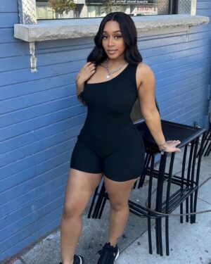 Crystal The Doll Instagram - Love Wearing All Black You Should See My Closet 🖤😎🤞🏽 #photodump #photooftheday Is Black Your Fav Color To Wear?