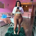 Crystal The Doll Instagram - How to take the perfect picture!!! 1.Suck it in 2.Hold your breath😅 3.Now find yo angle 📐……. Finished Product is a Masterpiece 😜 #fashion #beauty #mirrorselfie