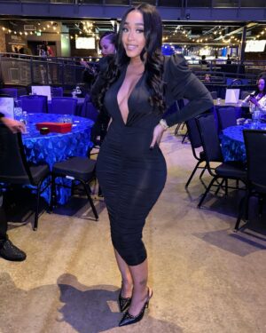Crystal The Doll Instagram - Love Wearing All Black You Should See My Closet 🖤😎🤞🏽 #photodump #photooftheday Is Black Your Fav Color To Wear?