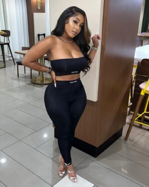 Crystal The Doll Instagram - Love Wearing All Black You Should See My Closet 🖤😎🤞🏽 #photodump #photooftheday Is Black Your Fav Color To Wear?