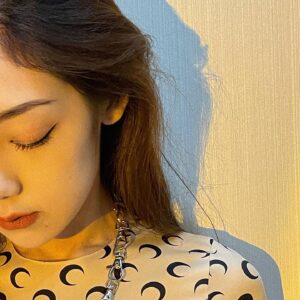 Curley G Instagram - 哈咯 看我