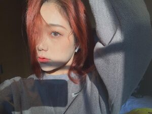 Curley G Instagram - Be gentle like sunshine🌻 // 做个像阳光一样温柔的人吧