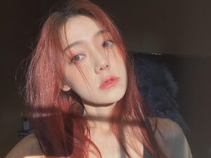 Curley G Instagram - Be gentle like sunshine🌻 // 做个像阳光一样温柔的人吧