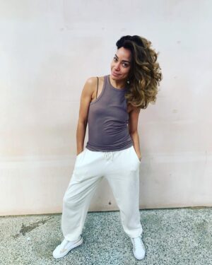 Cush Jumbo Instagram - That Thursday Feeling 😉😁
@rendaattia Hair