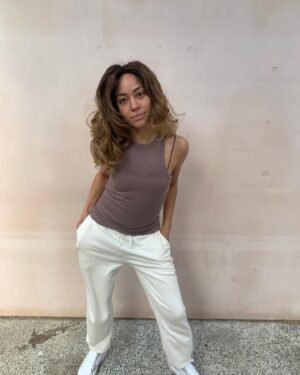 Cush Jumbo Instagram - That Thursday Feeling 😉😁
@rendaattia Hair