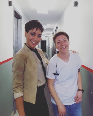 Cush Jumbo Instagram - This time SEVEN YEARS ago we were wrapping the last ever episode of #thegoodwife 😭 I have such amazing memories of our crew family and of Henry the dog coming to set and of @juliannamargulies who taught me so much 🥰 🙌🏽 🥳🙏🏽❤️

#timeflies
#blessings 
#luccaquinn