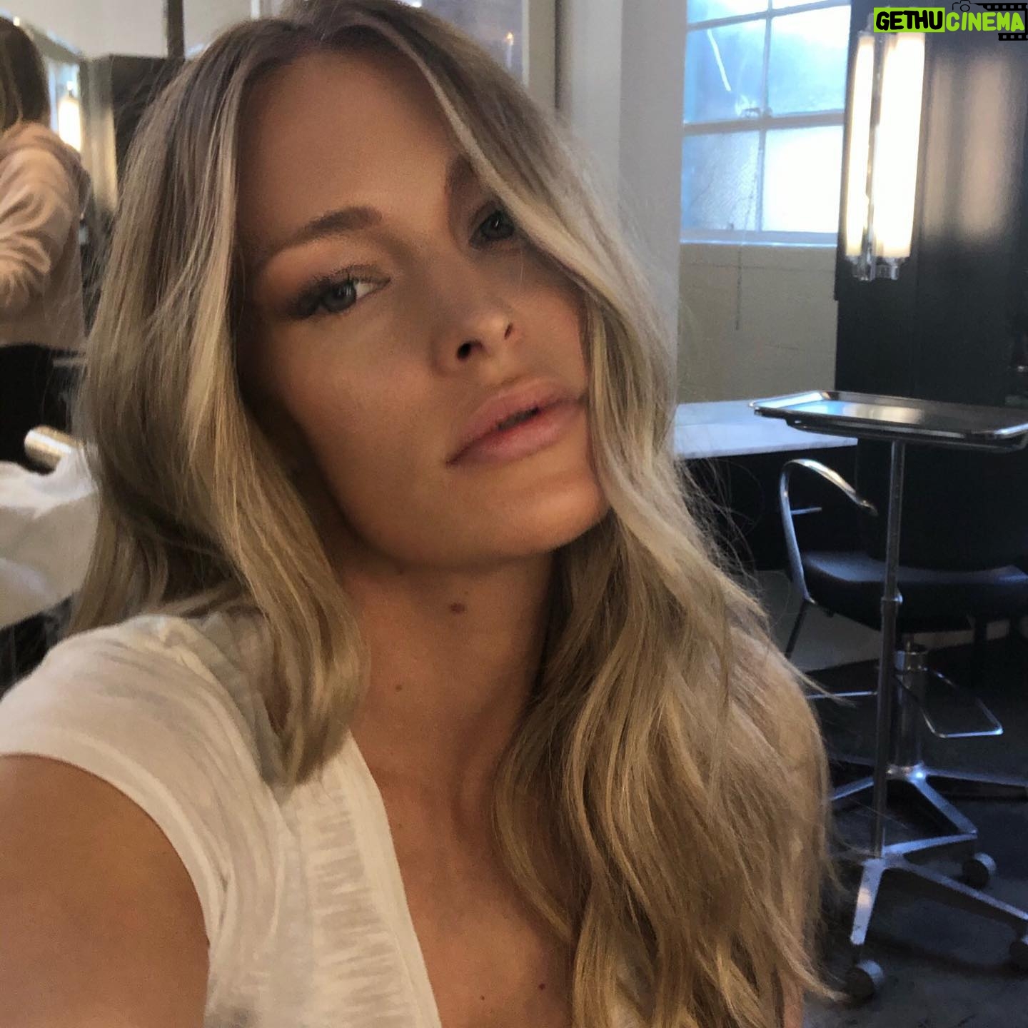 Cynthia Kirchner - 2.2K Likes - Haircut selfies... thanks #Angelo at @andylecompte @andylecomptesalon ...great posing partner @josh.eugene #EditorialBuddy... Special thanks to @sprayvalet for my sun kissed glow