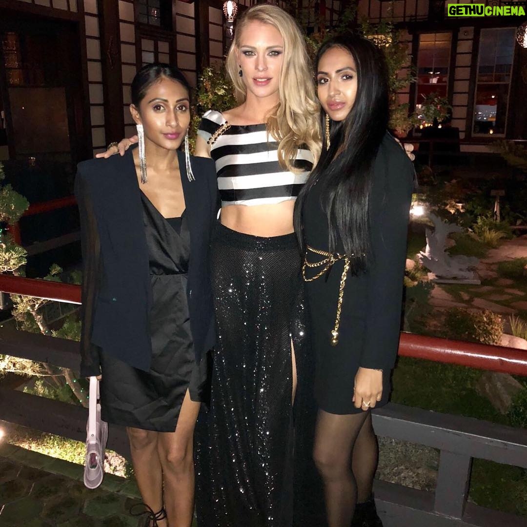 Cynthia Kirchner - 6.5K Likes - So happy to celebrate the union of these two extraordinary souls @dothatdougie @simoncburke and catch up with my favorite humans in the universe. #Blessed Thanks to @plastixdocs for making my skin glow tonight. 🙏Thanks to @zoesvintique for styling ⭐️⭐️⭐️⭐️⭐️
