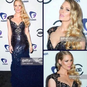 Cynthia Kirchner Instagram - Oscars time 🎬Some of my favorite red carpet looks... 🔥 Thanks to these amazing designer for allowing to wear these stunning dresses @lorenasarbu @michaelcostello Thanks to @rochellebrodinphoto for one of my favorite shots!!! 📸