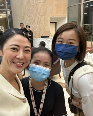 Cynthia Koh Instagram - It’s a wrap for our movie filming #陪月 #confinementthemovie. Truly an unforgettable experience with a brilliant crew.
Can’t wait to share the movie with everyone. Stay tune for more updates.
#filming 
#itsawrap