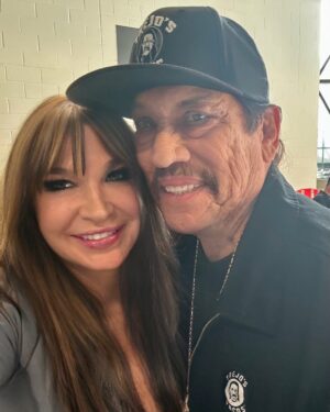 Cynthia Rothrock Instagram - Great to meet Danny Trejo #dannytrejo #cynthiarothrock #blackcreekmovie #fromdusktilldawn #londoncomiccon