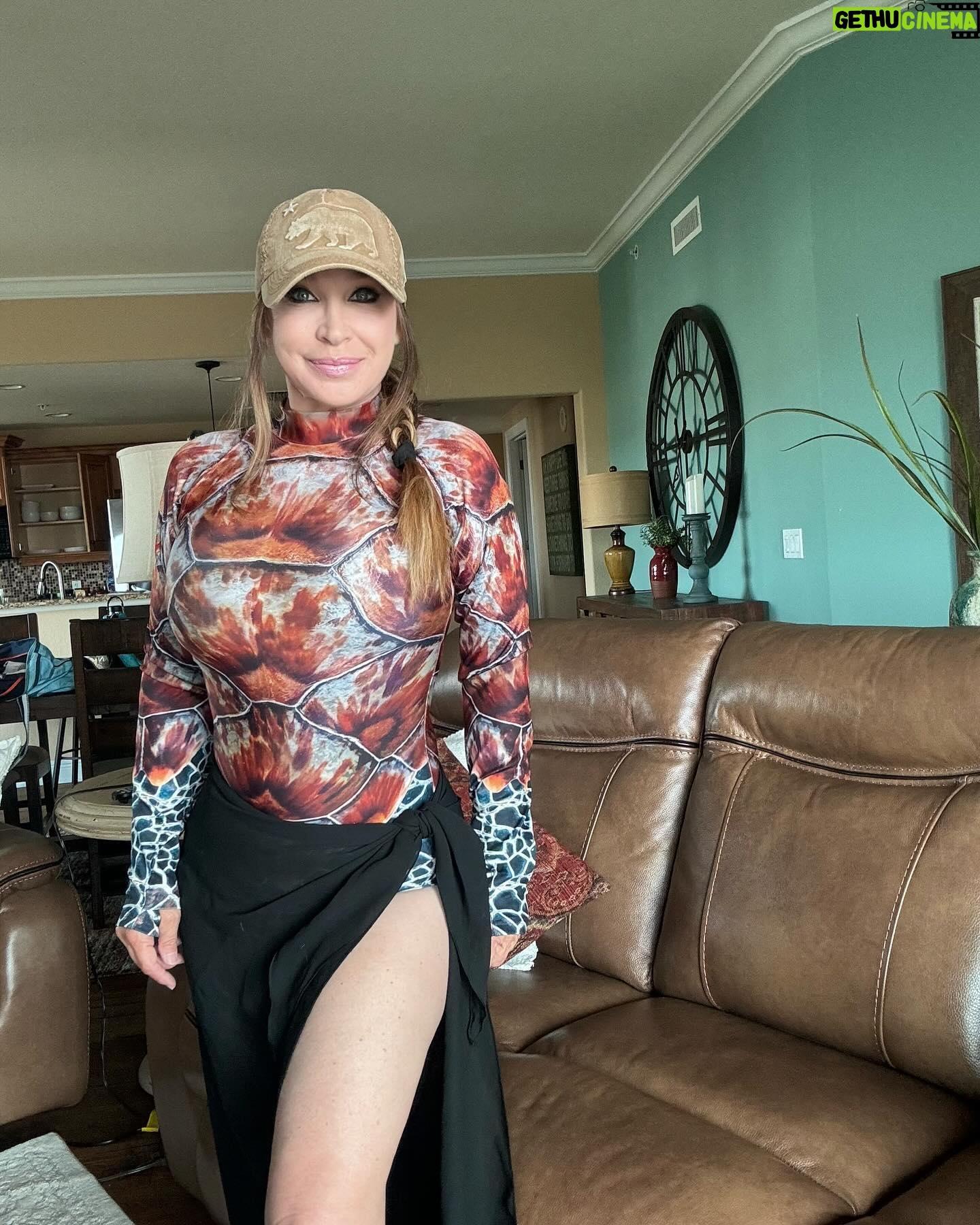 Cynthia Rothrock - 4.5K Likes - Thank you to my new backers for Black Creek graphic novel, Janine Avante, Allen Moser and Kathryn Stoltafus getting I'm in the novel.. 28 hours left , only 6 spots available #cynthiarothrock #blackcreekgraphicnovel #blackcreekmovie #actioncomics1000