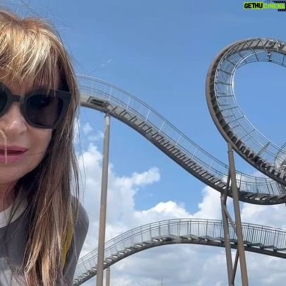 Cynthia Rothrock - 3.3K Likes - Walking the Turtle and Tiger in Duisburg with Billy Blanks #billyblanks #cynthiarothrock #blackcreekmovie #adventurewithmartialartists