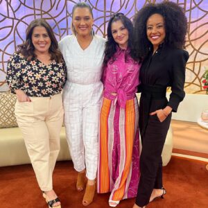 Débora Ozório Instagram - Que delícia de manhã! Obrigada meninas @tati @valeria_almeida_reporter e toda sua atenciosa equipe. 
Até o próximo encontro meu povo 🤍
