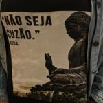 Débora Ozório Instagram - Recadinhos que o universo manda… Sim, eu tiro foto da blusa das pessoas ☺️🥰