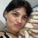 Débora Ozório Instagram - Os closes entre uma cena e outra que ninguém vê mas agora todo mundo tá vendo 🤭